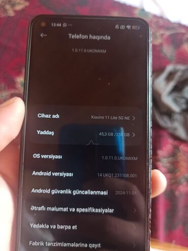 телефон fly 3g: Telfon idyal veziytdi heç bir prablemi yoxdur real alcı elqe saxlasın