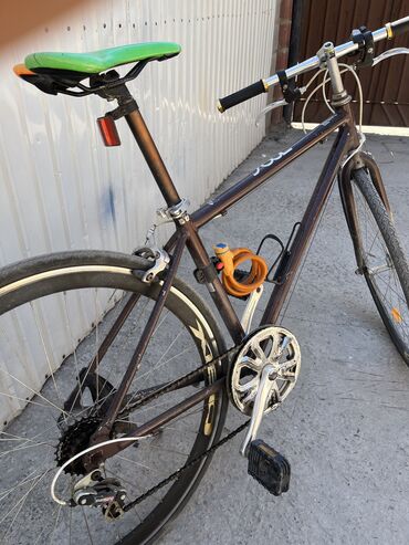 шоссейный велосипед для города: Шоссейный велосипед срочно размер колес 28 
Срочно