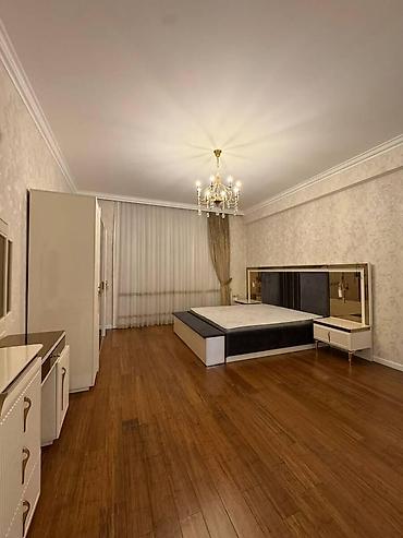 Kirayə mənzillər: İcarəyə verilir 3 otaqlı yeni tikili 68 m², Ağ şəhər q. Kateqoriya — 4