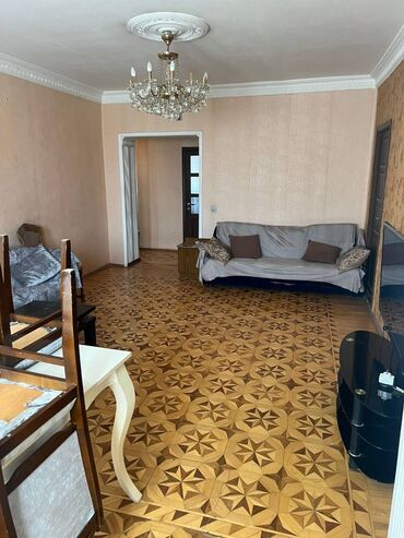 Uzunmüddətli kirayə mənzillər: Nərimanov metrosuna Avtobusla 5-dəqiqə məsafədə Montində 9 mərtəbəli — 2