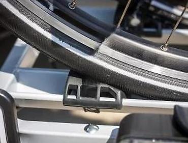 Dodaci za bicikl: Eufab BIKE TWO – nosač za 2 bicikla za kuku vučnog vozila - Montaža — 19