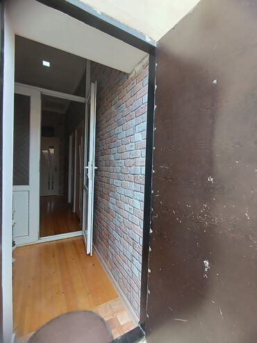 Köhnə tikili: Satılır: Dsk yolunda 3 otaqli ev, her bir seraiti var senedleri — 10