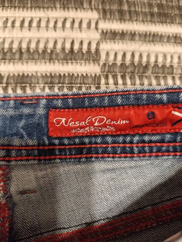 Farmerke: Moderne farmerke "Nesal Jeans (Novopazarkse) Pocepane su, ali ispod se — 14