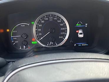 шильдик гибрид: Toyota Levin: 2020 г., 1.8 л, Вариатор, Гибрид, Седан — 5