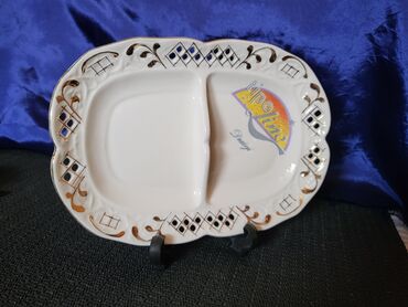 Ostalo posuđe: Tanjir fena porcelan Nemacka 70te. Tanjir podeljen na dva dela,bez — 1