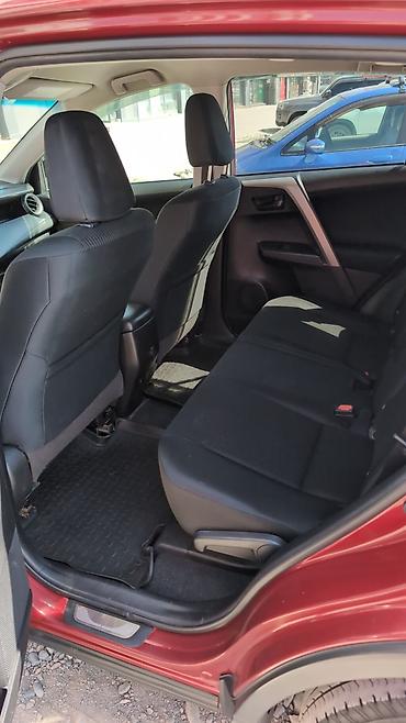 d 4d: Toyota RAV4: 2018 г., 2.5 л, Бензин — 10
