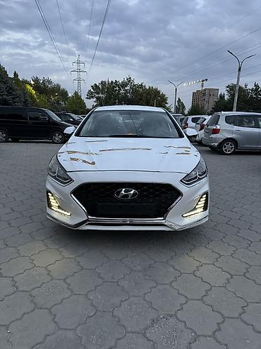 Hyundai Sonata: 2019 г., 2 л, Автомат, Газ, Седан at lalafo.kg Hyundai Sonata: 2019 г., 2 л, Автомат, Газ, Седан