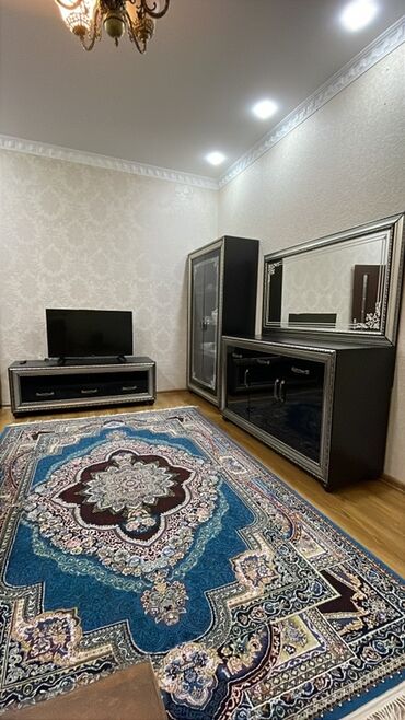 Qonaq otağı dəstləri: Komod, TV altlığı, Rəf, Kredit yoxdur