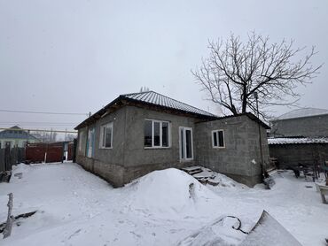 жилой дом каракол: Дом, 90 м², 3 комнаты, Собственник, Евроремонт