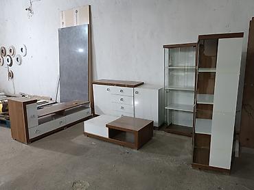 qoz: Qonaq otağı üçün müasir mebel dəsti Tərkibi: - TV stendi: geniş üst — 3