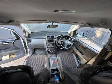 Toyota: Toyota Ipsum: 2002 г., 2.4 л, Автомат, Бензин, Минивэн — 7