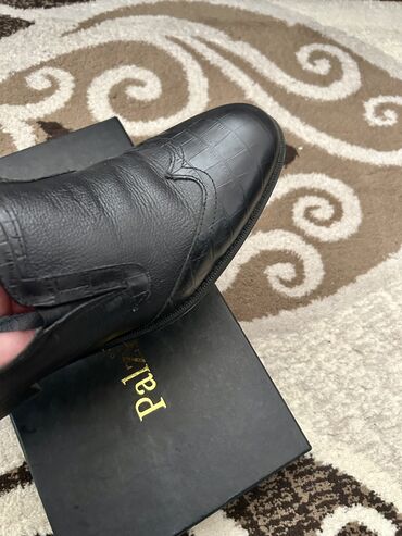 Ayaqqabılar: Klassik kisi ayaqqabisi, deridi, az geynilib, bahali ayaqqabidi,razmer — 3