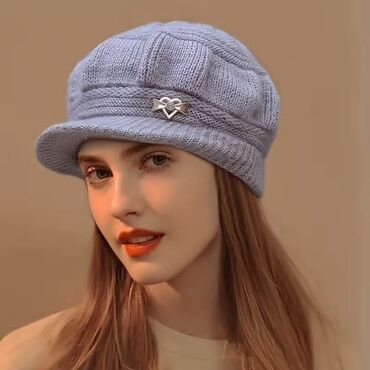 Ostala ženska odeća: Cena 1300din
Poručuje se,isporuka za nekoliko dana — 16