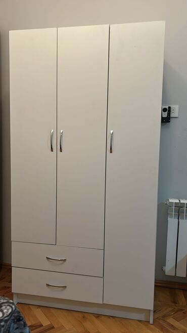 купить бу шкаф для одежды: Oğlan və qız üçün, İşlənmiş, 3 qapılı, Açılan, Düz dolab