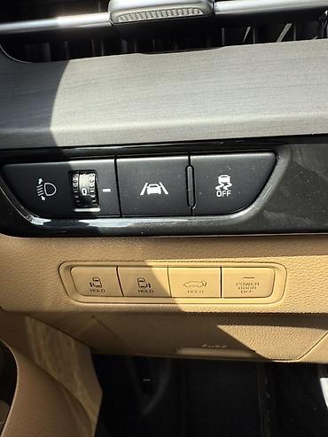 карниваль: Kia Carnival: 2020 г., 2.2 л, Робот, Дизель, Минивэн — 5
