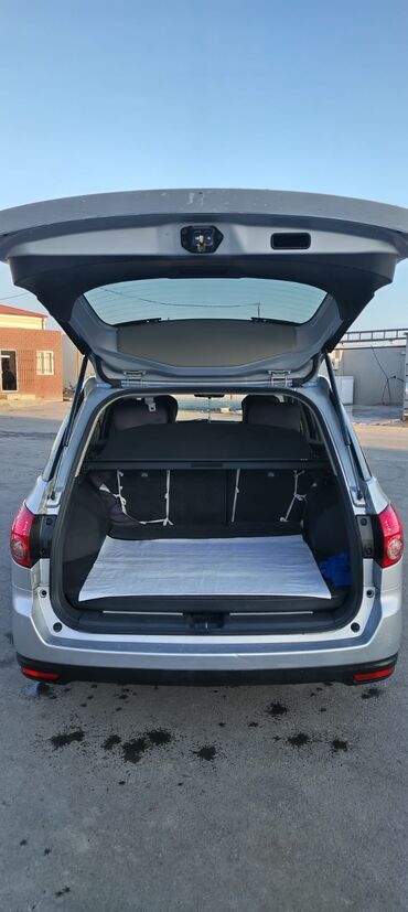 Nissan: Nissan Wingroad: 1.5 l | Universal — 6