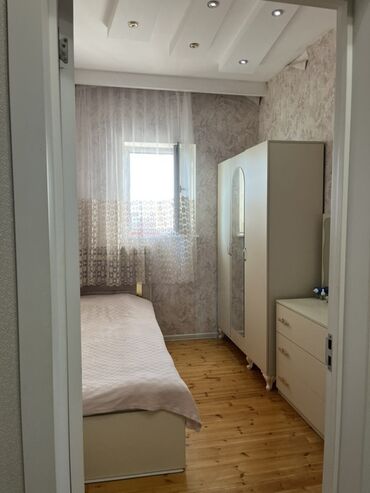 Köhnə tikili: Satılır: tam təmirli 2yataq otagı bır Zal metbex ıstı pol tam eşyalı — 8