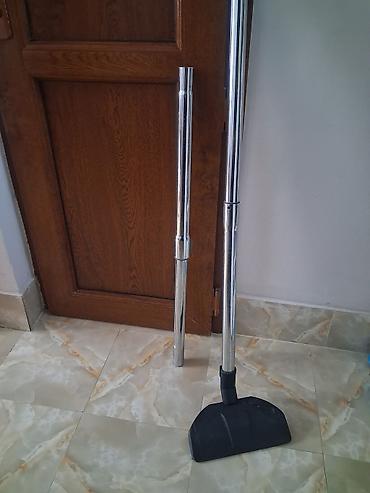 Məişət texnikası: ZELC markalı tozsoran satılır. Model: ZVC-812. Gücü 1200 W — 5