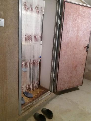 70 сом: 65 м², 3 бөлмө, Жертөлө, ороо, Забор, тосулган, Брондолгон эшиктер — 9