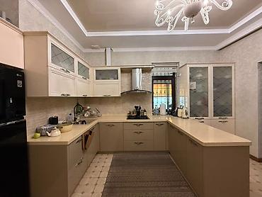 Продажа коттеджей и домов: 6 комнат, 235 м², 7 соток, Бишкек, Кок-Жар мкр Агентство недвижимости — 7