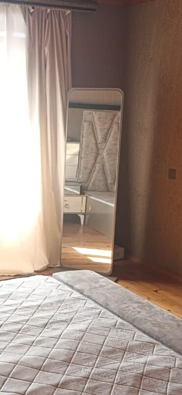 boydan guzgu: Boydan güzgü1 aydı alınıb tep təzədir .deffektiqiriği yoxdu