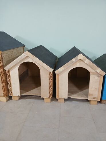 itlərə verilən adlar: Taxta it evi - Material: təbii ağac (plywood/taxta panellər)