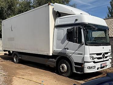спринтер кузув: Жүк ташуучу унаа, Mercedes-Benz, Стандарт, 7 т, Колдонулган — 3
