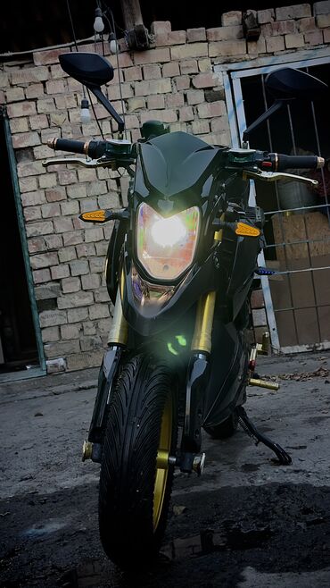 Мотоциклы: Электро мотоцикл Новая резина за 5400сом Новые акамуляторы 6 штук за — 4