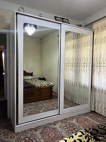 paltar dolabi ikinci el: 2.10x2.05x60 geniş şifonyer. İki sürgülü qapılı, güzgülü. Bir tərəfi — 3