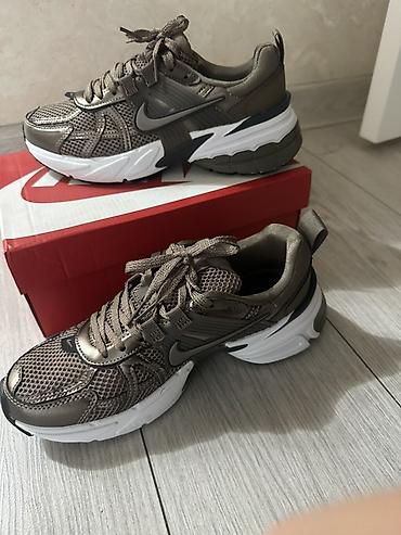 аренда свадебного платья бишкек: Мужские кроссовки, 38, Nike, Новый, цвет - Коричневый, Платная доставка — 3