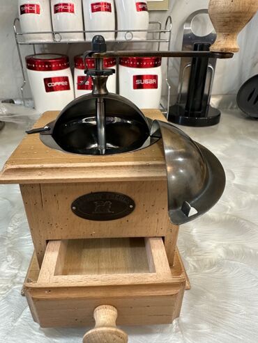 Qəhvədanlar: Qəhvədan, Fransa — 8