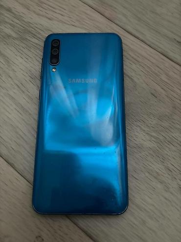 телефон самсунг а50 цена: Смартфон Samsung Galaxy A50, синий цвет корпуса. телефон шустрый — 2