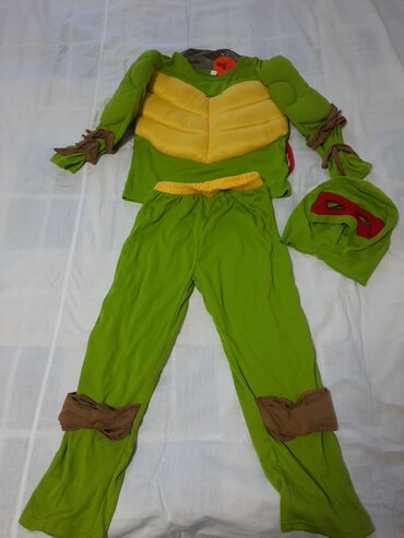 детские костюмы: Продаю новогодний костюм новый 700 сом
 6-8 лет