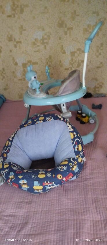 игрушка ослик: Продам ходунки и сидение
