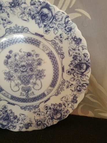 Kuhinjski setovi: Tanjiri od arkopala desertni francuski iz 80ih. Tanjiri perfekni bez — 8