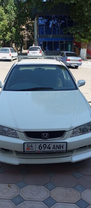 срочно срочно продам машину: Honda Accord: 2000 г., 2 л, Автоматические, Бензин, Седан