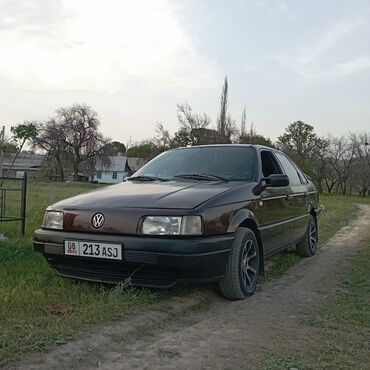 Volkswagen: Volkswagen Passat: 1991 г., 1.8 л, Механика, Бензин, Седан
