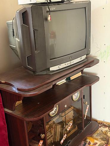 LG kineskop televizoru və TV tumbası - Model: LG (kineskop/CRT) lalafo.az -da LG kineskop televizoru və TV tumbası - Model: LG (kineskop/CRT)