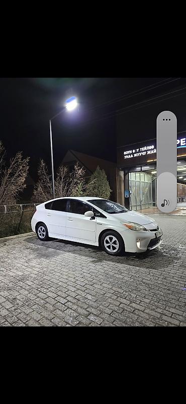Toyota: Toyota Prius: 2015 г., 1.8 л, Автомат, Гибрид, Лифтбек — 4