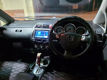 fit shuttle: Honda Fit: 2003 г., 1.5 л, Автомат, Газ, Хэтчбэк — 2