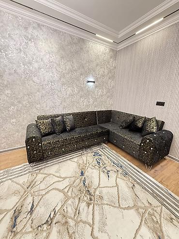Divanlar: Divan satılır 450₼. Yeni kimidir. İstifadə olunmayıb. Ünvan — 1