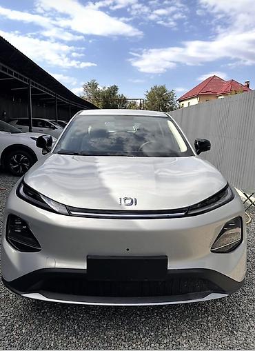 авто changan: Changan Qiyuan Q05: 2026 г., Электромобиль, Кроссовер — 1
