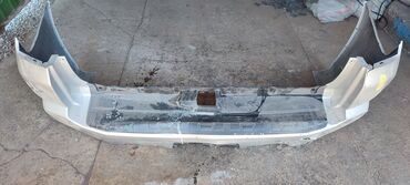 Крышки багажника и комплектующие: Накладка крышки багажника Toyota, 2010 г., Оригинал — 19