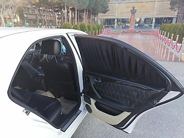 s klass guzgu: Mercedes-Benz E-Class: 3.2 l | 2000 il Sedan — 8