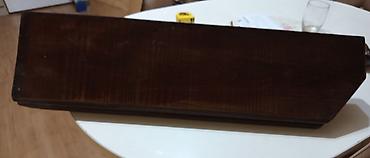 Police: Drvena zidna polica sa konzolama - Materijal: puno drvo — 2