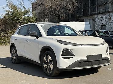 bud yuan up: Changan Qiyuan Q05: 2026 г. — 3