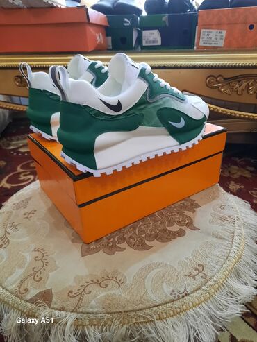 Кроссовки и спортивная обувь: Мужские кроссовки, 39, Новый, цвет - Зеленый, Платная доставка — 2