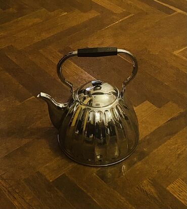 Çaydanlar: Yeni, rəng - Gümüşü, Çaydan, Paslanmayan polad, 3 l, SSRİ