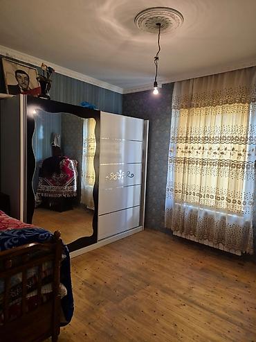 Həyət evləri və villaların satışı: Həyət evi satılır/ Xüsusiyyətlər: - Kürsülü, monolit-fundamentli — 17