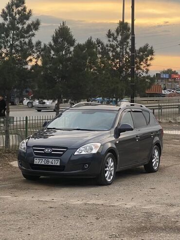 masin ucun bezek aksesuarlar: Kia Ceed: 1.6 л | 2008 г. Седан